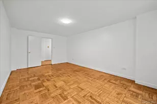 629 Kappock St, Bronx, NY 10463 - Photo 8