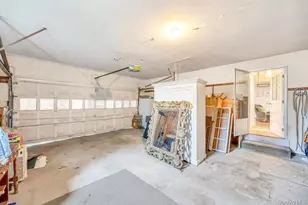 386 Mill Rd, Westhampton, NY 11977 - Photo 34