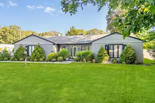 386 Mill Rd, Westhampton, NY 11977 - Photo 26