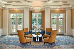 2000 Royal Ct, North Hills, NY 11040 - Photo 26