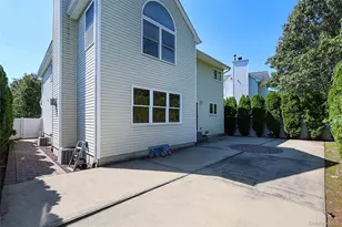 27 Dale Dr, Farmingdale, NY 11735 - Photo 34