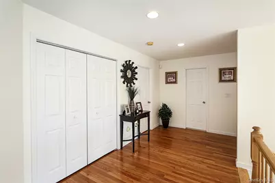 27 Dale Drive, Farmingdale, NY 11735 - Photo 26