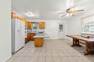 160 Stephens Ave, Bronx, NY 10473 - Photo 8