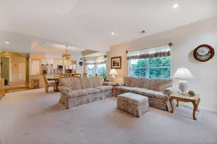 537 Highland Ct, Moriches, NY 11955 - Photo 6