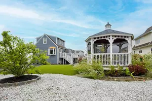 2 Bayview Ave E, Lindenhurst, NY 11757 - Photo 40