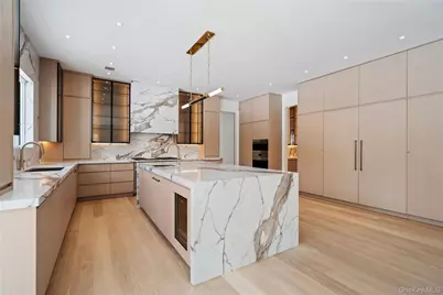 8 Dogwood Hill, Brookville, NY 11545 - Photo 18