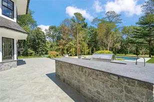 8 Dogwood Hill, Brookville, NY 11545 - Photo 42