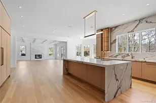 8 Dogwood Hill, Brookville, NY 11545 - Photo 20