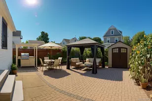 146-19 Lakewood Ave, Jamaica, NY 11435 - Photo 24