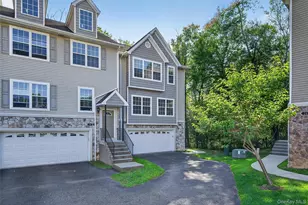 26 Seeley Bull St, Monroe, NY 10950 - Photo 2