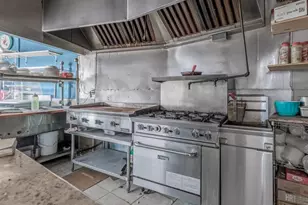 6 E Barclay St, Hicksville, NY 11801 - Photo 28