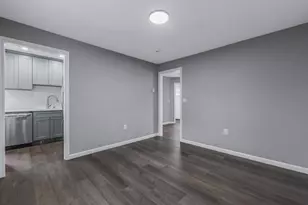 6 E Barclay St, Hicksville, NY 11801 - Photo 12