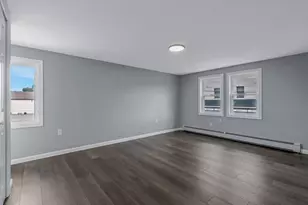 6 E Barclay St, Hicksville, NY 11801 - Photo 16