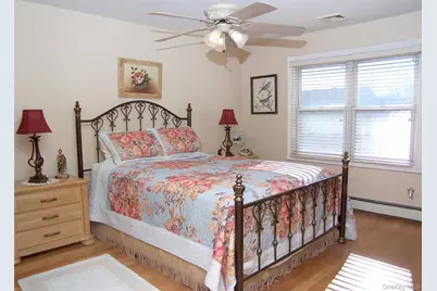 85 Oakland Avenue, Lynbrook, NY 11563 - Photo 16