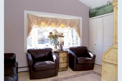 85 Oakland Avenue, Lynbrook, NY 11563 - Photo 10