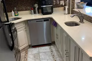 86-05 60th Rd, Elmhurst, NY 11373 - Photo 8