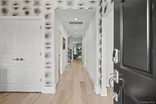 23 The Preserve, Woodbury, NY 11797 - Photo 2