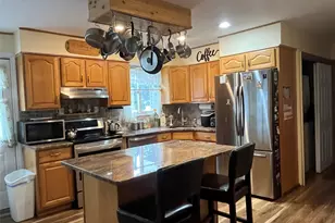 9 Hollings Dr, Deer Park, NY 11729 - Photo 12