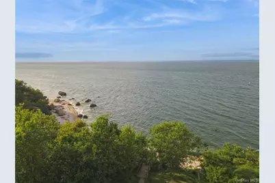 11005 Main Road, East Marion, NY 11939 - Photo 24