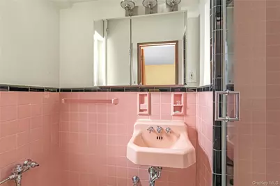 79-10 34th Avenue #7X, Jackson Heights, NY 11372 - Photo 10