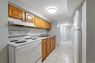 114-25 Bedell St, Jamaica, NY 11434 - Photo 20