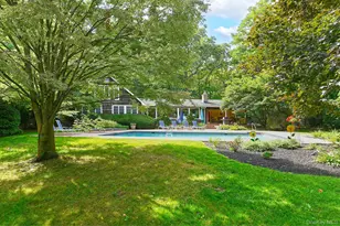 21 W Mall Dr, Huntington, NY 11743 - Photo 38