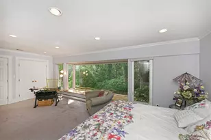 21 W Mall Dr, Huntington, NY 11743 - Photo 24