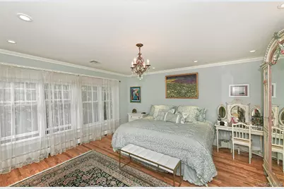 21 W Mall Drive, Huntington, NY 11743 - Photo 18