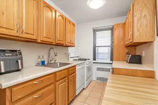 320 Atlantic Ave, East Rockaway, NY 11518 - Photo 10