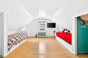 588 Newton Ave, Uniondale, NY 11553 - Photo 12