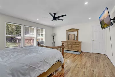 125 Grand Avenue, Shirley, NY 11967 - Photo 16