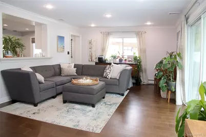 1944 Lowell Lane, Merrick, NY 11566 - Photo 8