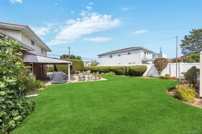 338 Stewart Avenue, Bethpage, NY 11714 - Photo 30