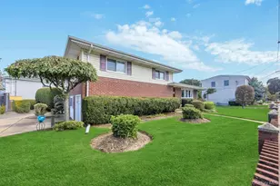 338 Stewart Ave, Bethpage, NY 11714 - Photo 2