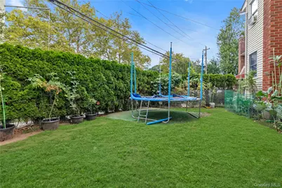 41 Jackson Avenue, Mineola, NY 11501 - Photo 24