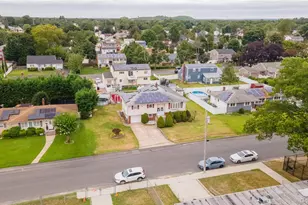 56 Suffolk Ave, West Babylon, NY 11704 - Photo 30