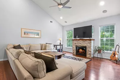 37 Constantine Way, Mount Sinai, NY 11766 - Photo 8