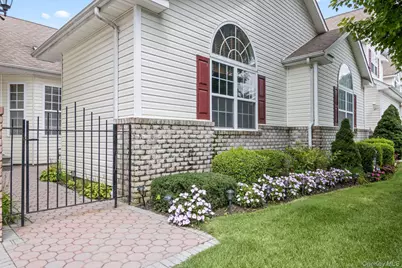 37 Constantine Way, Mount Sinai, NY 11766 - Photo 4