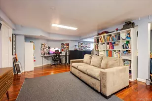 113 Old Mill Rd, Great Neck, NY 11023 - Photo 22