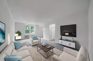 67-50 Thornton Pl, Forest Hills, NY 11375 - Photo 4