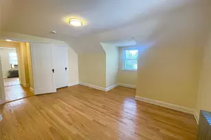 24 Tulip Ln, New Hyde Park, NY 11040 - Photo 28