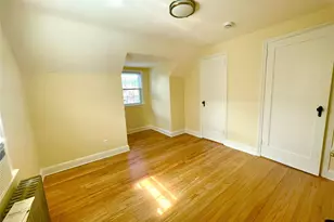 24 Tulip Ln, New Hyde Park, NY 11040 - Photo 26