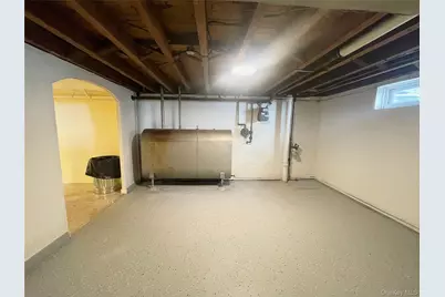 24 Tulip Lane, New Hyde Park, NY 11040 - Photo 32