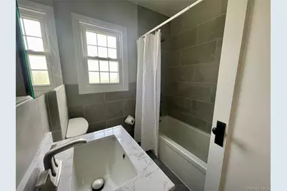 24 Tulip Lane, New Hyde Park, NY 11040 - Photo 16