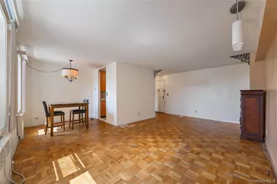 1304 Midland Avenue #C20, Yonkers, NY 10704 - Photo 2