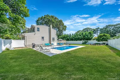 10 Roy Avenue, West Islip, NY 11795 - Photo 30