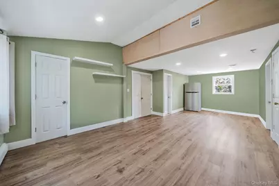 10 Roy Avenue, West Islip, NY 11795 - Photo 22