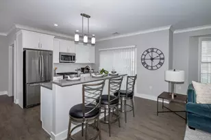 75 Circle Dr, Central Islip, NY 11722 - Photo 6