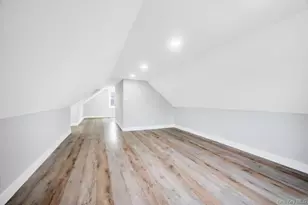 674 Winthrop Dr, Uniondale, NY 11553 - Photo 12