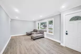 674 Winthrop Dr, Uniondale, NY 11553 - Photo 4